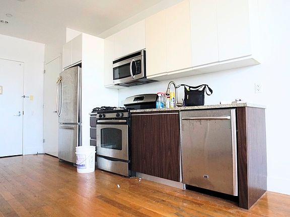 5th image of 824 Bergen St #809