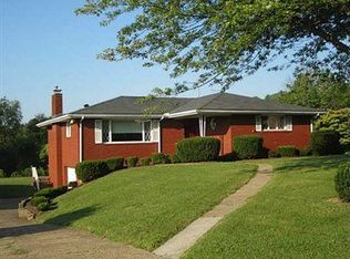 29 Manor Rd, Donora, PA 15033