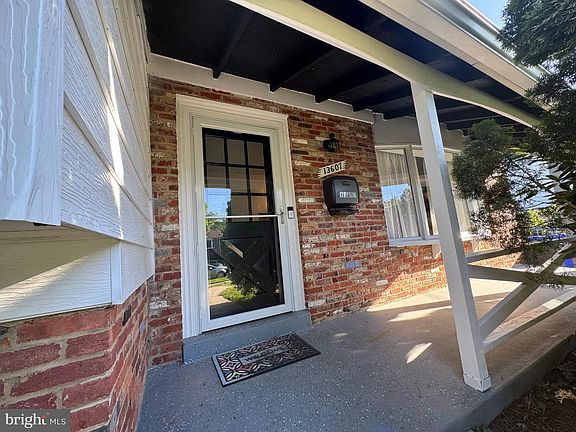 4th image of 13607 Grenoble Dr