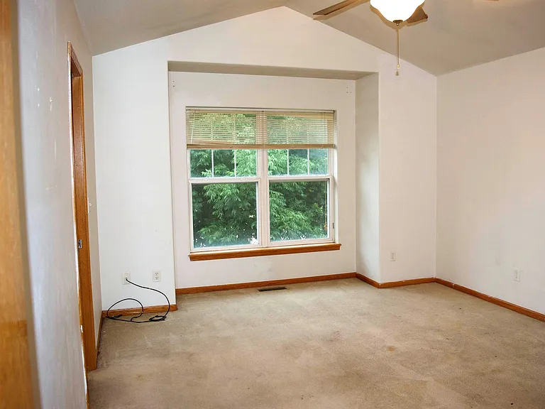 4421 E Court St — Photo 13