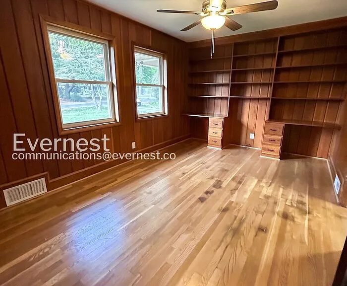 112 Tabor St — Photo 10