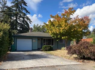 4011 SE View Acres Rd, Milwaukie, OR 97267
