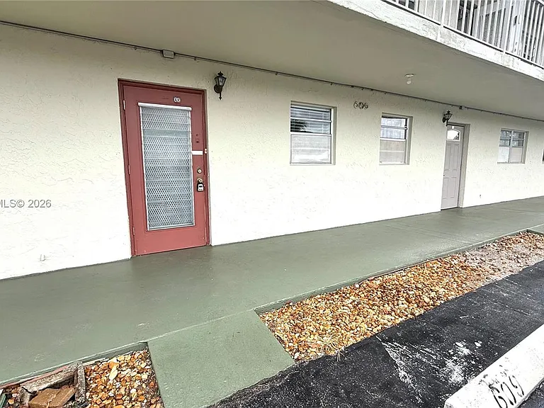 609 S State Road 7 #1C — Photo 29
