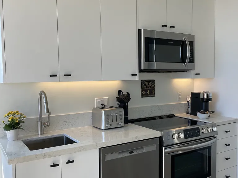 2692 C St #4 — Photo 11