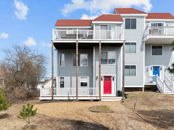 5 59th St Unit 5, Newburyport, MA 01950