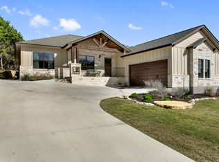 22104 Shotts Dr, Spicewood, TX 78669