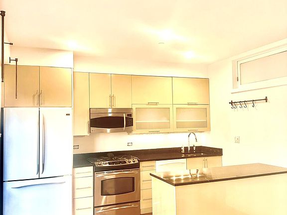 4th image of 221 W 148th St #4A