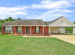 16239 Wyatt Ln, Moundville, AL 35474