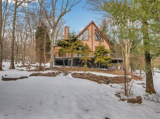 29 Arapahoe Rd, Albrightsville, PA 18210