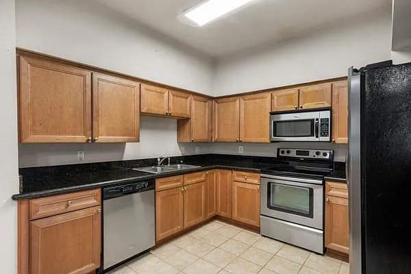 2255 Braeswood Park Dr #338 — Photo 7