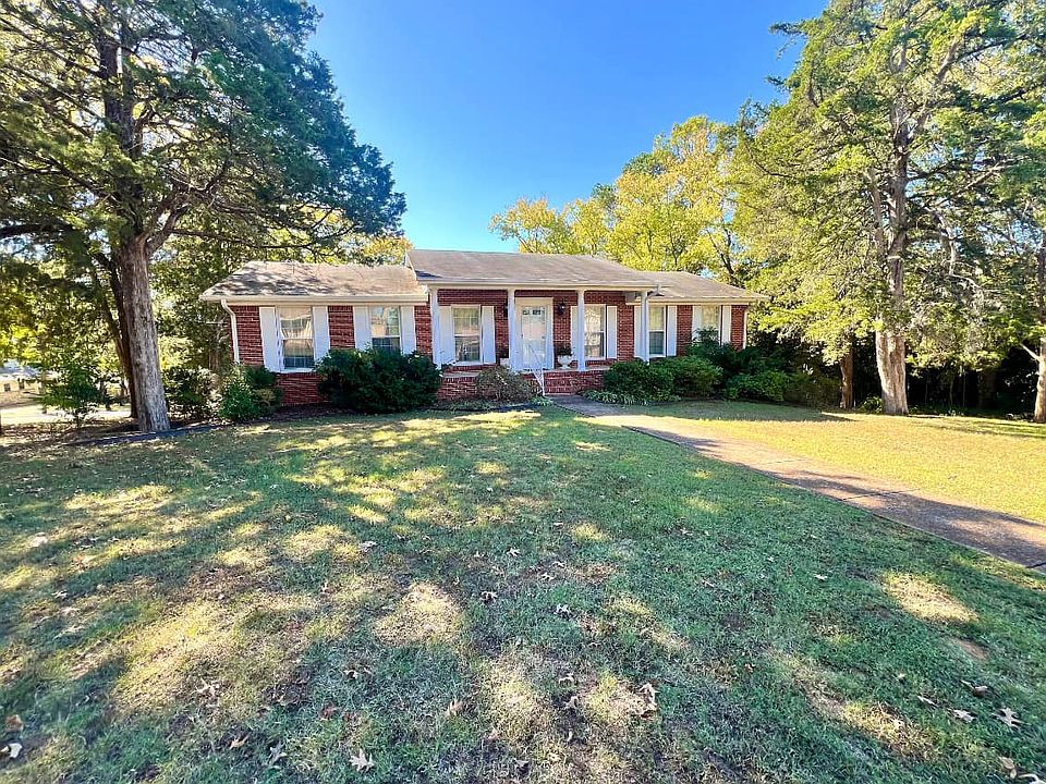 1st image of 4019 Killarney Dr NW #1