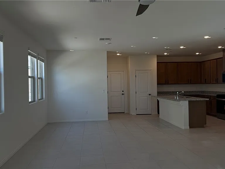 92 Hornbeck Ln — Photo 10