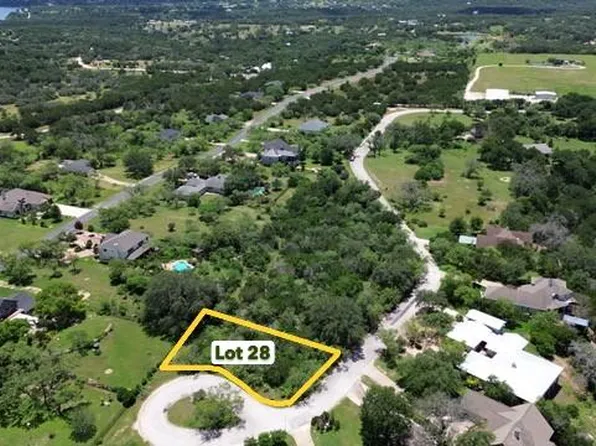 28 Hummingbird Way, Spicewood, TX 78669