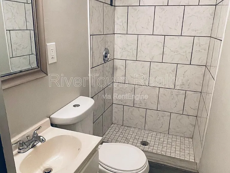 187 N Holmes St — Photo 6