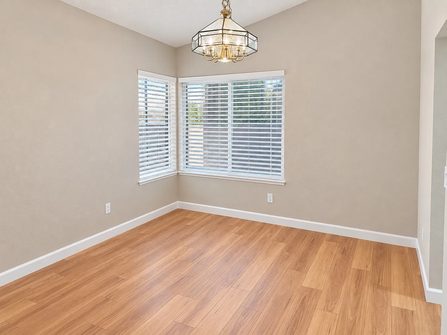 3 bed, 2.5 bath, 1769 sqft, $3,600 — Photo 4