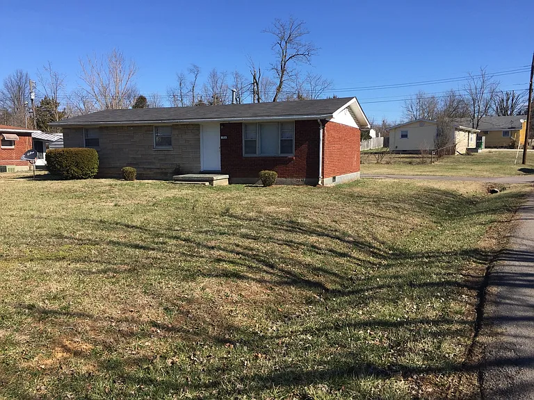 1934 S Wilson Rd — Photo 2