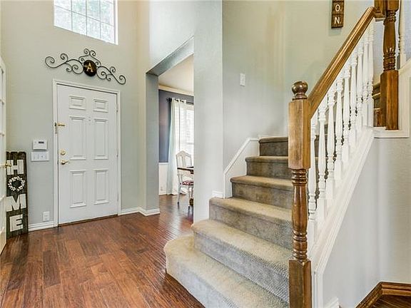 3rd image of 1810 Greenhill Dr
