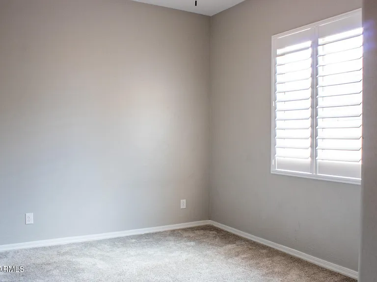 594 S 174th Ln — Photo 21
