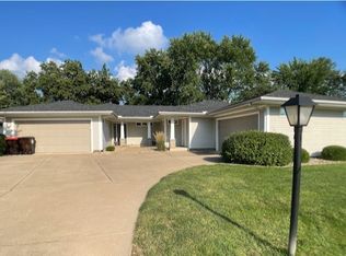 6016 N Frostwood Pkwy, Peoria, IL