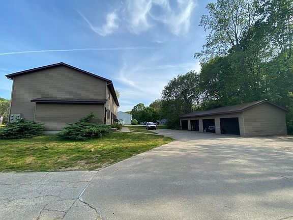 3rd image of 15527 Clovernook Dr #A