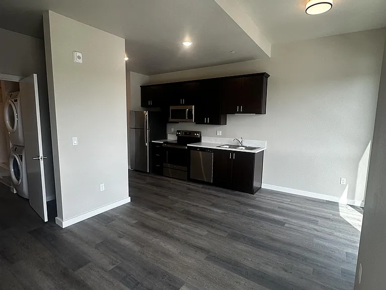 12547 SW Main St — Photo 3