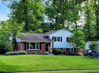 7913 Gosport Ln, Springfield, VA 22151