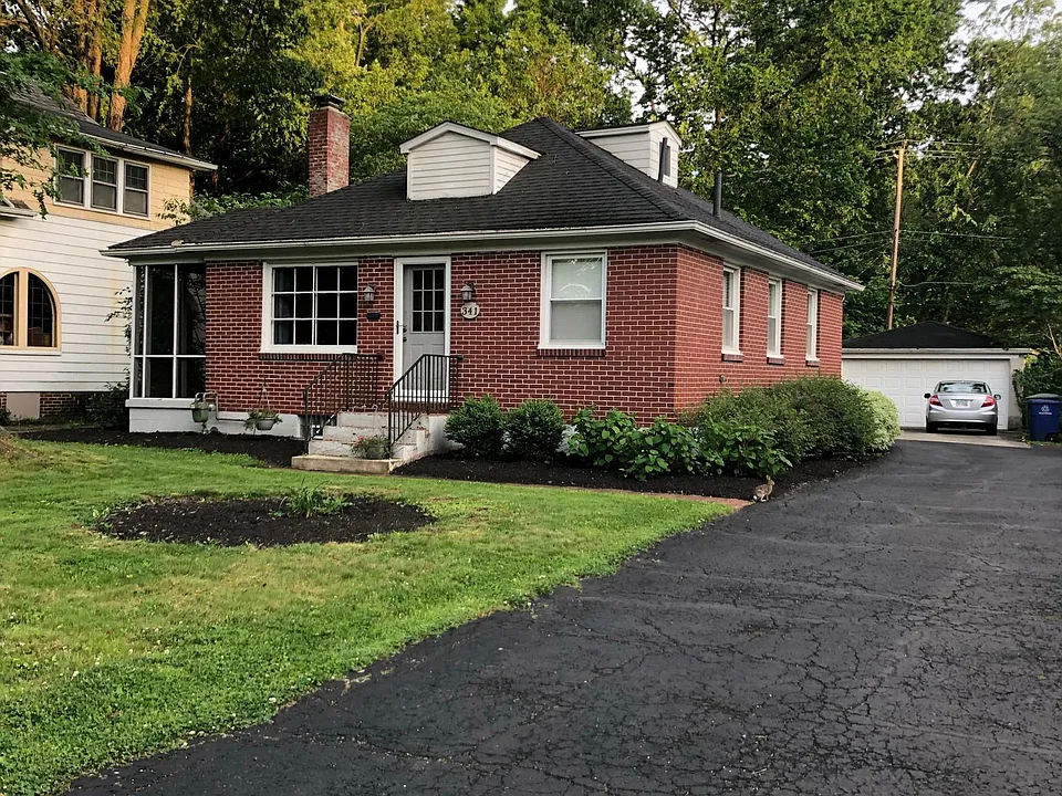 341 Clinton Heights Ave