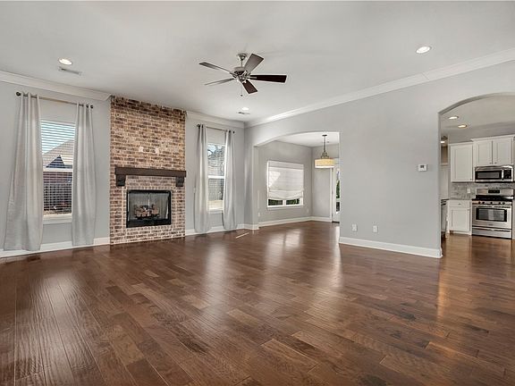 3rd image of 1636 S Pebble Beach Dr