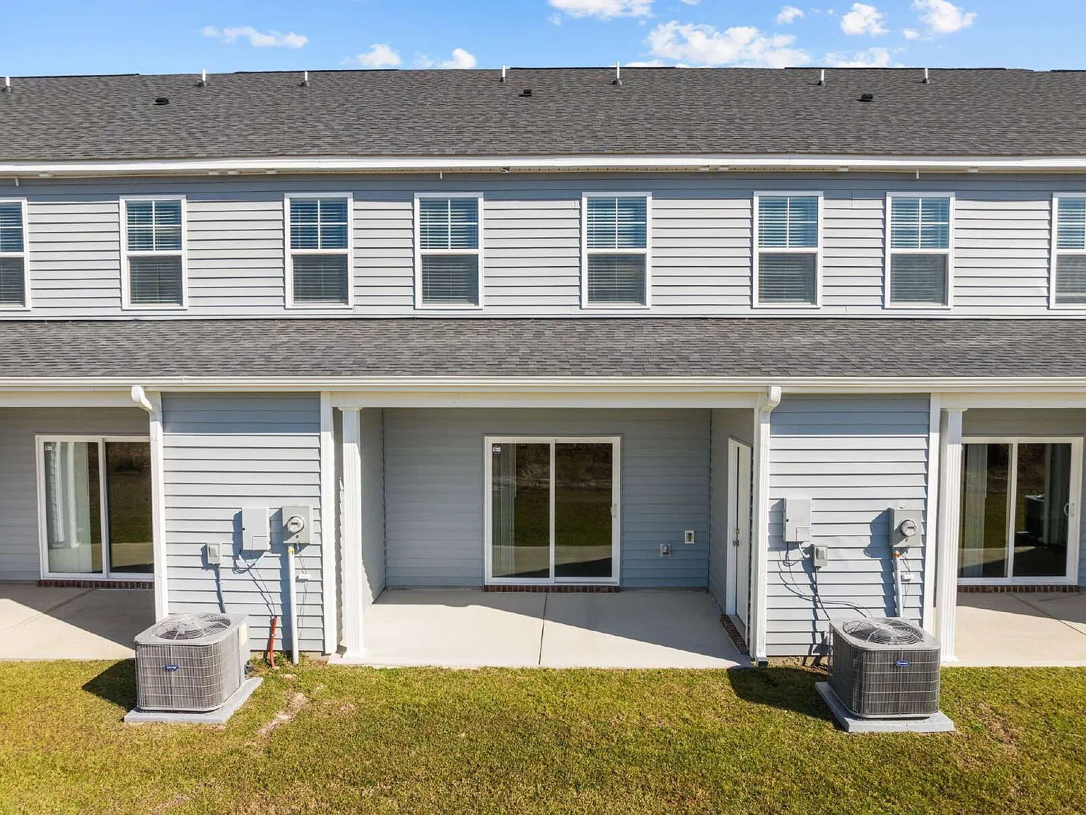 3 bed, 2.5 bath, 1658 sqft, $1,800 — Photo 3