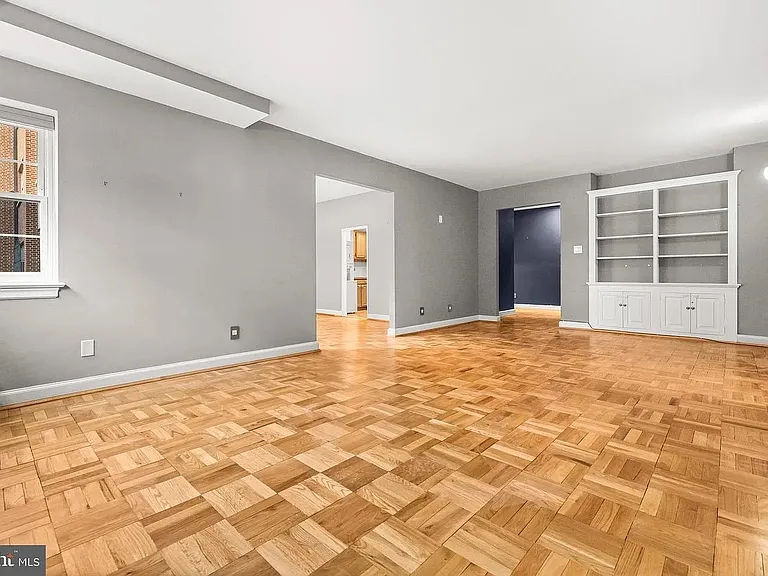 3601 Greenway #101 — Photo 4