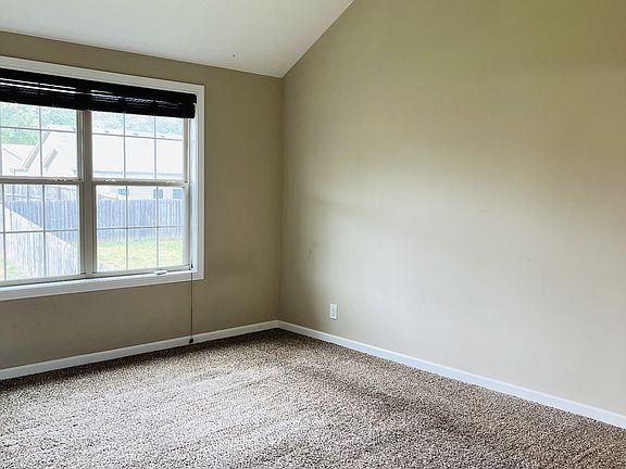 4th image of 1305 Freedom Dr