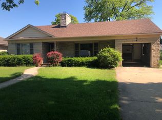 130 Wilma Pl, Park Ridge, IL 60068