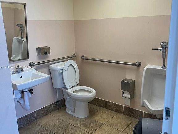 3rd image of 119 SW 6th Ave APT 502