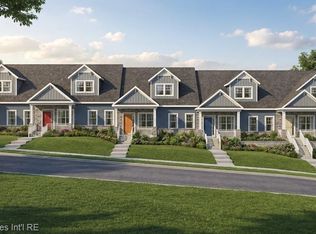 2 Angara Dr, Rochester Hills, MI 48309