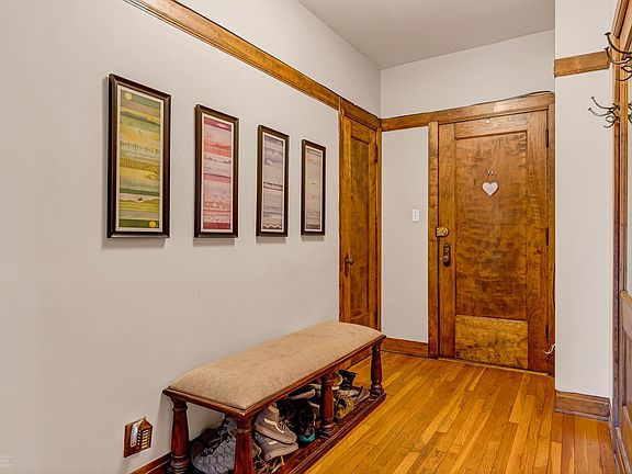 3rd image of 1200 W Waveland Ave APT 2