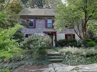 31 Eames St, Providence, RI 02906