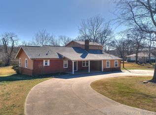 2524 W 51st St, Tulsa, OK 74107