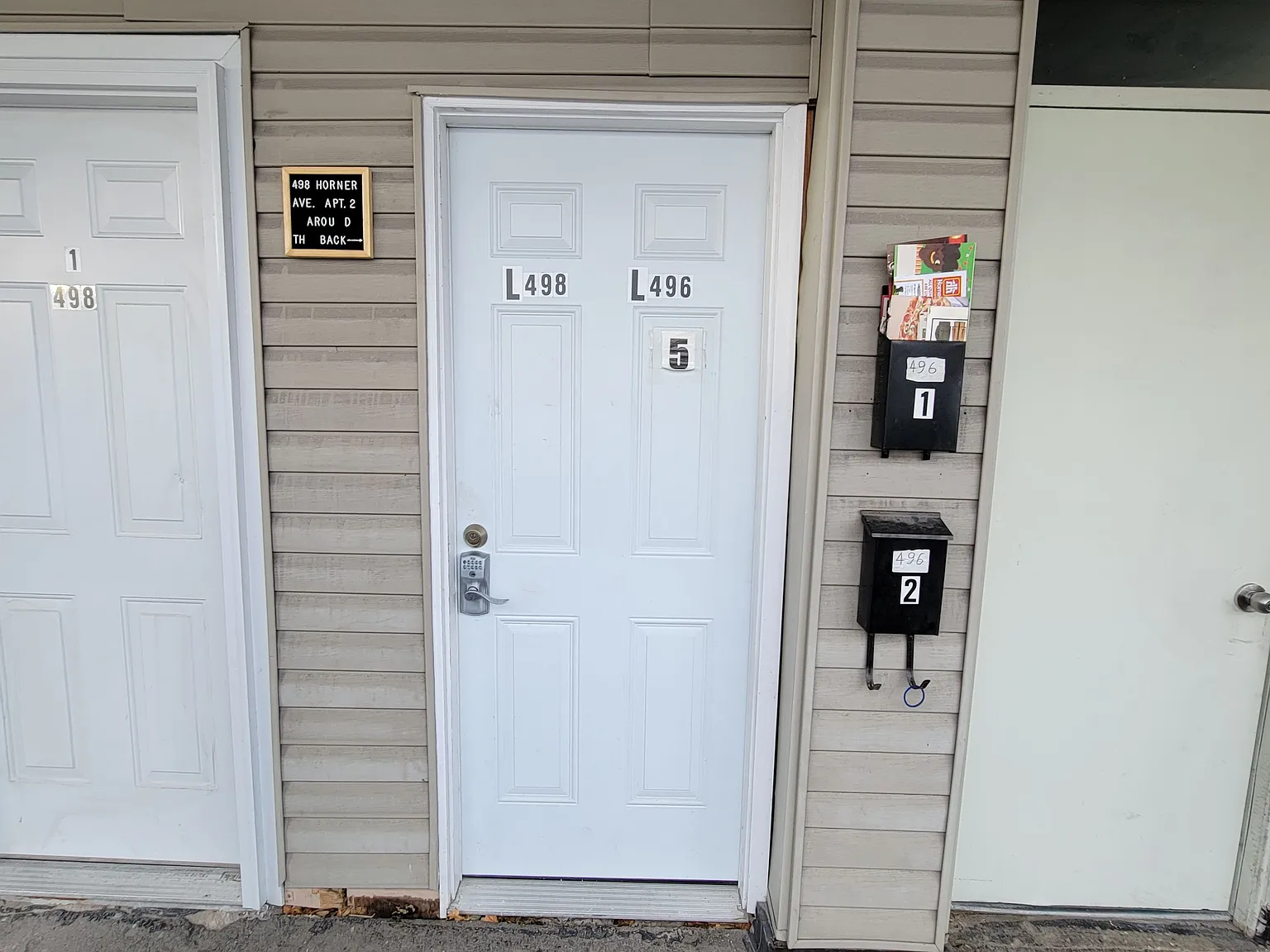 1 bed, $1,298 — Photo 2