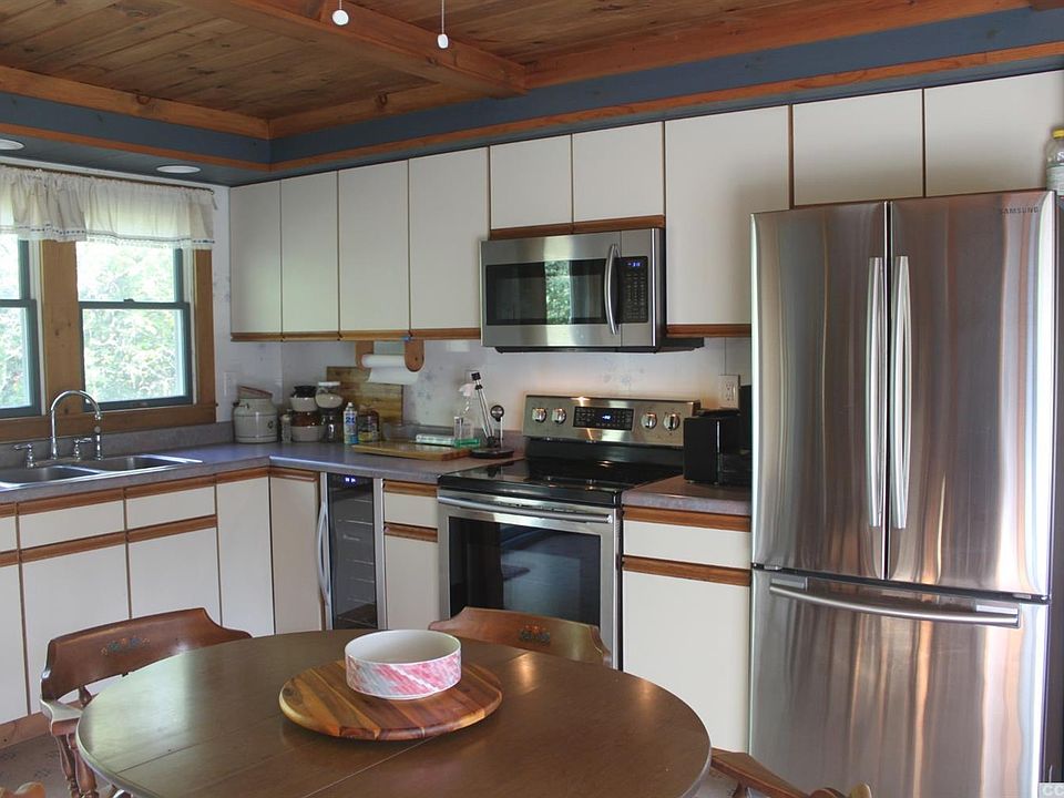 1st image of 127 Decker Ln