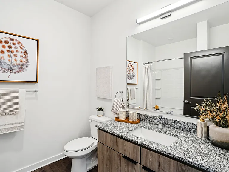 The Pullman Luxury Apartments — Photo 55