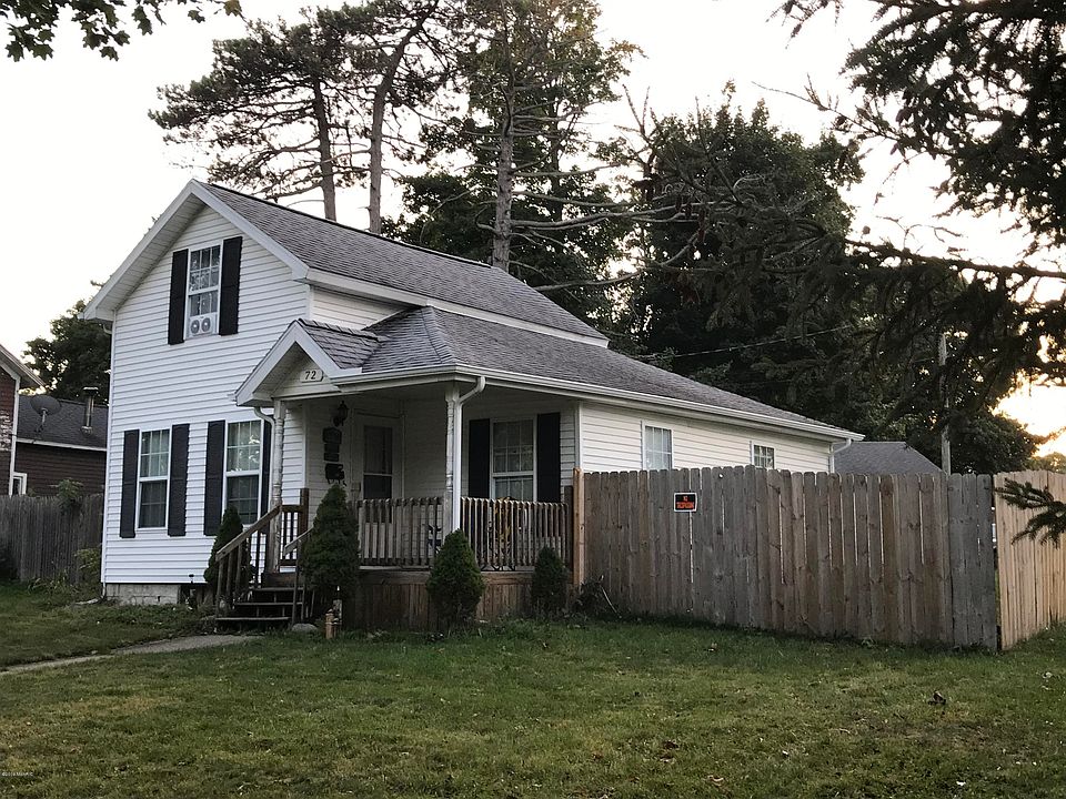 1st image of 72 Budlong St
