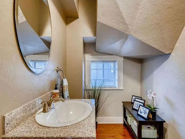 2443 N Clay St — Photo 15