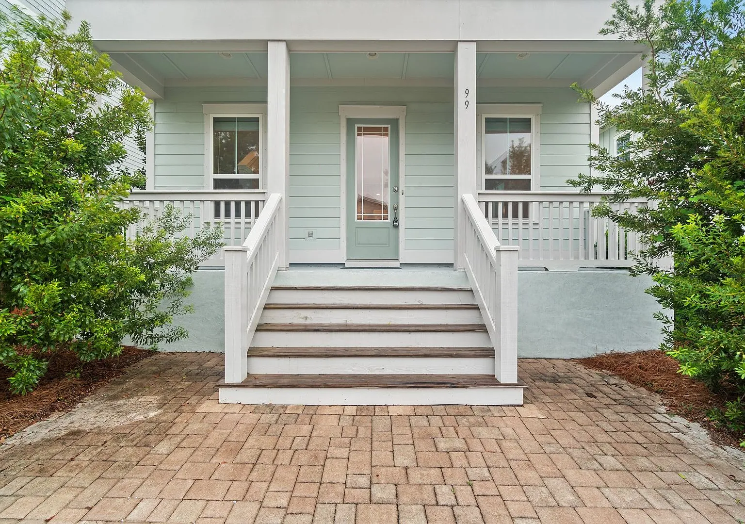 99 Grande Pointe Circle — Photo 2