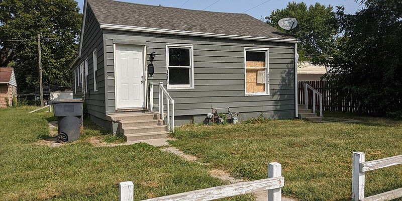 1st image of 4506 E 16th St #4506