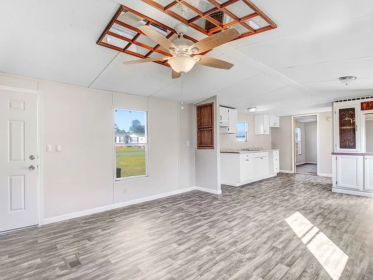 406 Little Dove Rd — Photo 25
