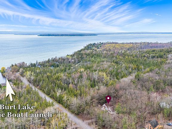 3rd image of 48 Sturgeon Bay Rd