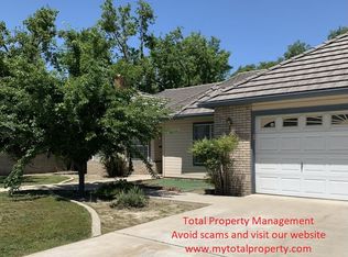 6038 W Cambridge Ave, Visalia, CA 93277