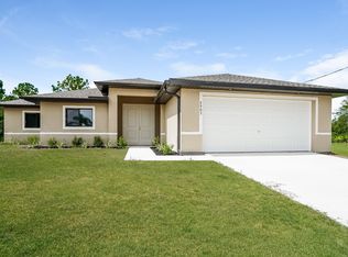 2903 53rd St W, Lehigh Acres, FL 33971
