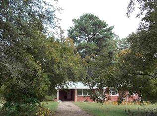 411 Hughes Ave, Daingerfield, TX 75638