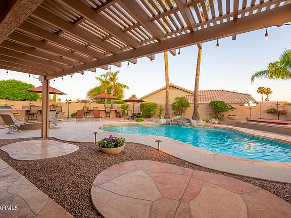 4th image of 8469 W Escuda Drive